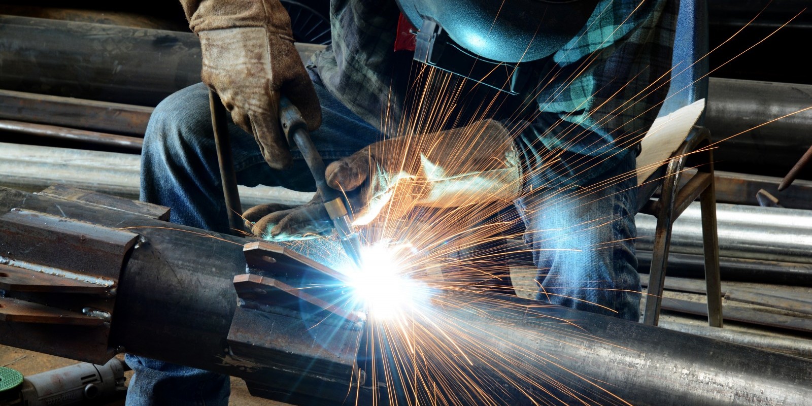 drafting, fabrication, erecting, decking and craning in Minden, structural steel and eradicating